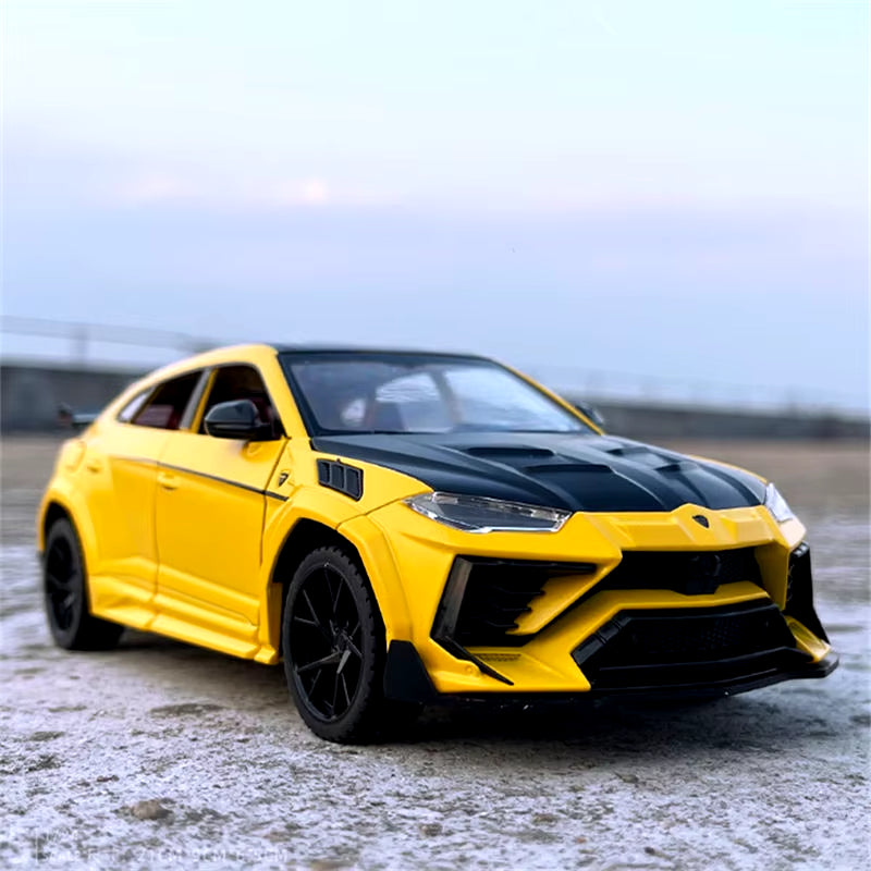 1:24 URUS SUV Alloy Modified Sports Car Model Diecast Metal Off-Road Vehicle Model Simulation Sound and Light Childrens Toy Gift